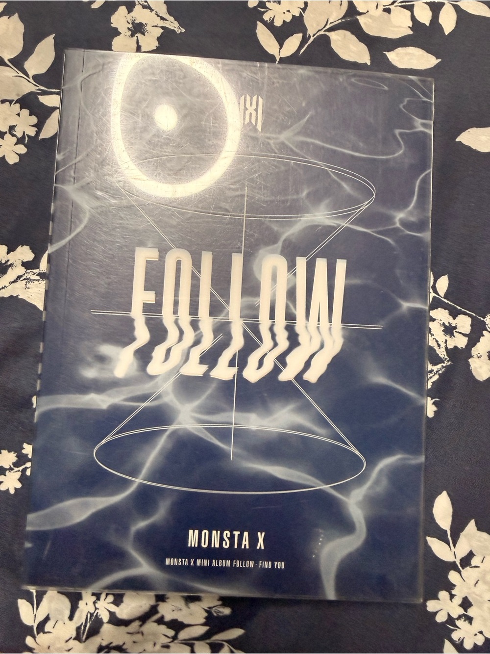 Monsta x Follow album